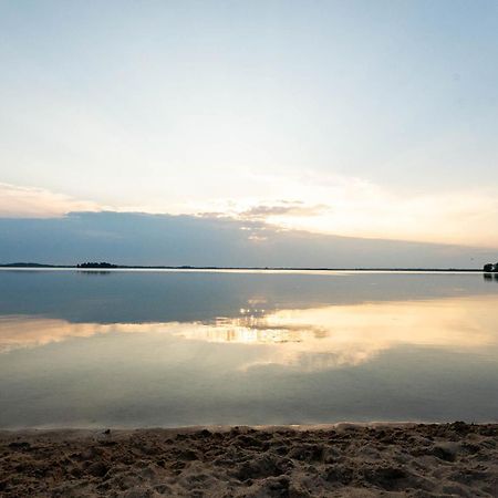 Domek Nad Jeziorem Dobskim - Fuleda 5 Exteriör bild
