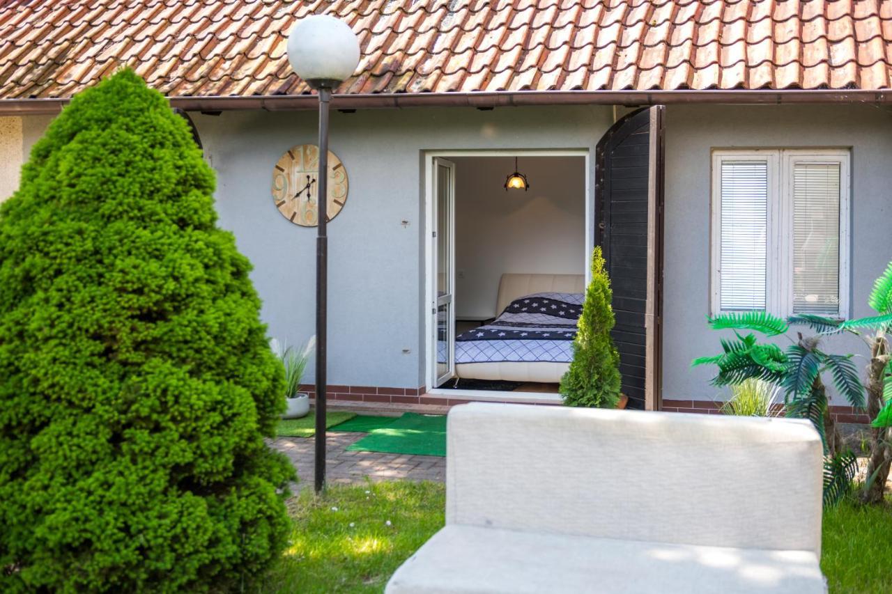 Domek Nad Jeziorem Dobskim - Fuleda 5 Exteriör bild