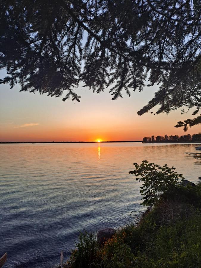 Domek Nad Jeziorem Dobskim - Fuleda 5 Exteriör bild