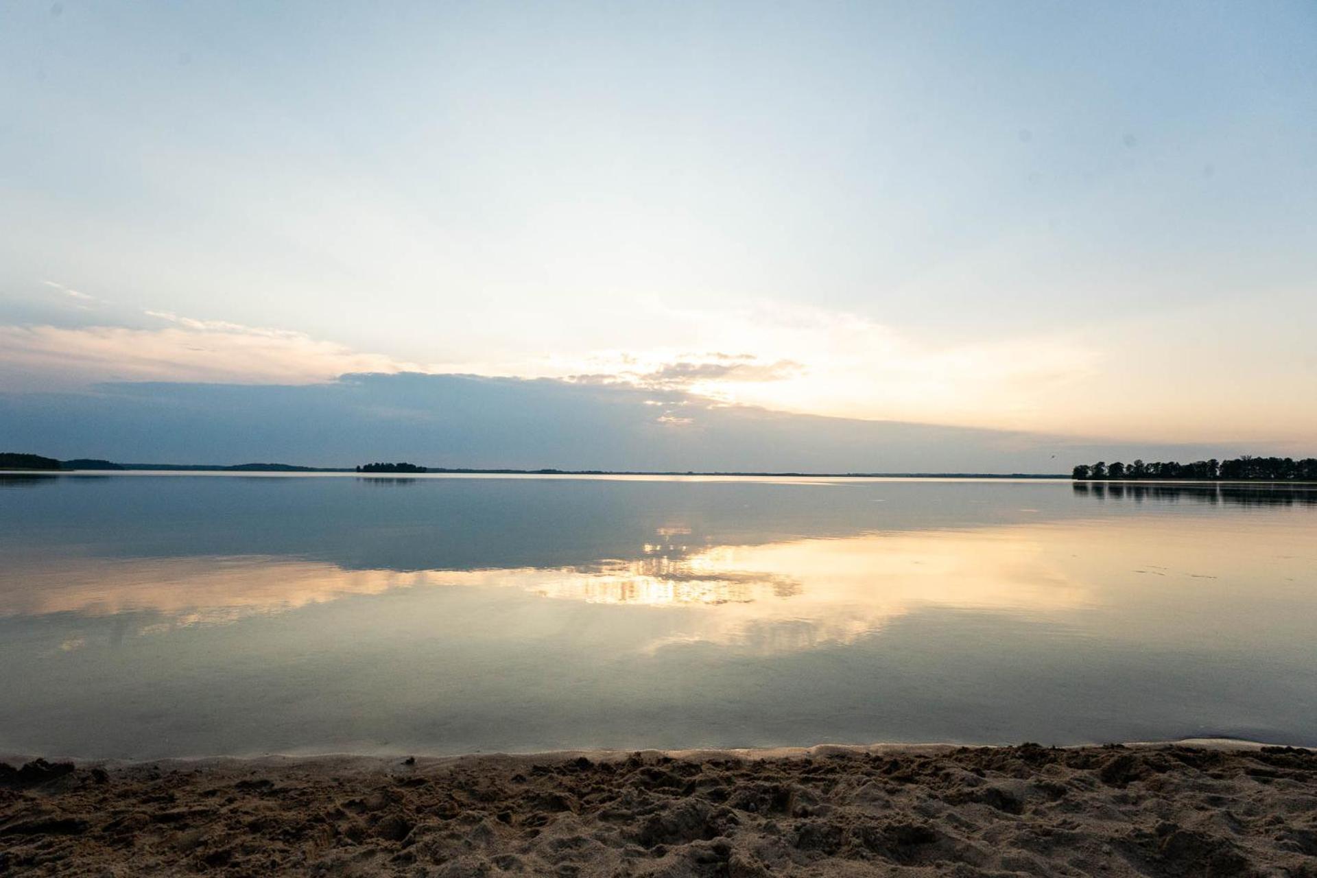 Domek Nad Jeziorem Dobskim - Fuleda 5 Exteriör bild