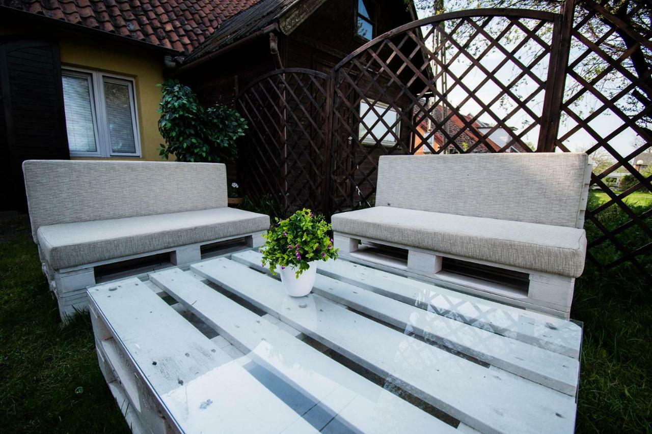 Domek Nad Jeziorem Dobskim - Fuleda 5 Exteriör bild